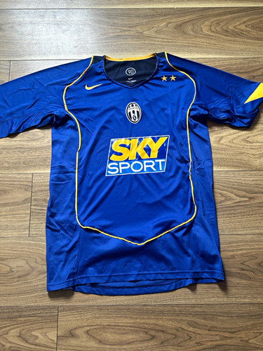 Nike juventus away blue short - juventus,