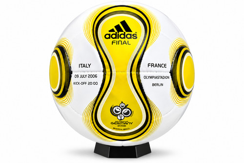 Adidas teamgeist football - adidas,