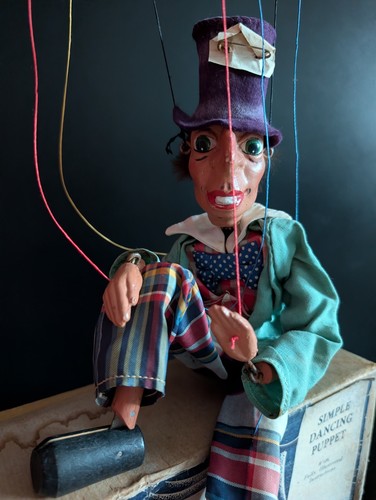 Pelham puppet mad - mad, hatter