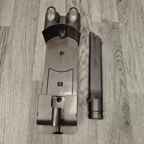Dyson wall docking station - wall,