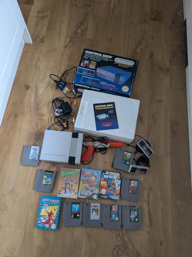 Boxed nintendo nes console - nes,
