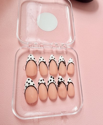 Polka dot and bow - press, on