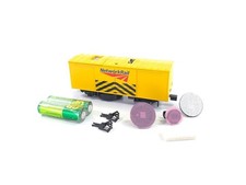 Gaugemaster GM4450101 OO Gauge Battery Operated Track Cleaning Wagon Network Rai