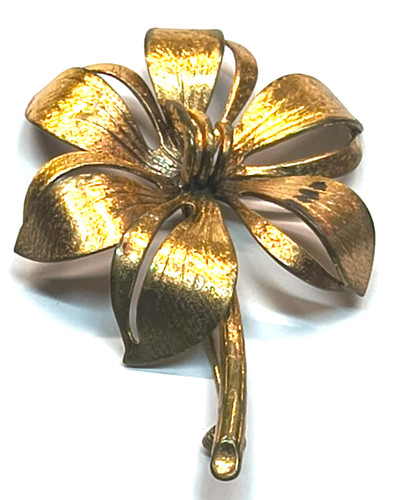 Vintage gold tone flower - vintage,