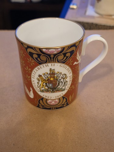 Royal worcester queen - royal,