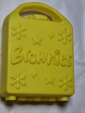 Vintage Brownies Yellow Tuck /