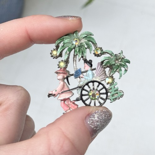 Vintage style chinese brooch - vintage,
