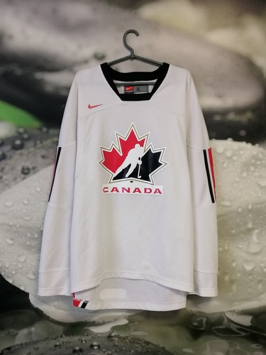 Team canada 2005 - team, white