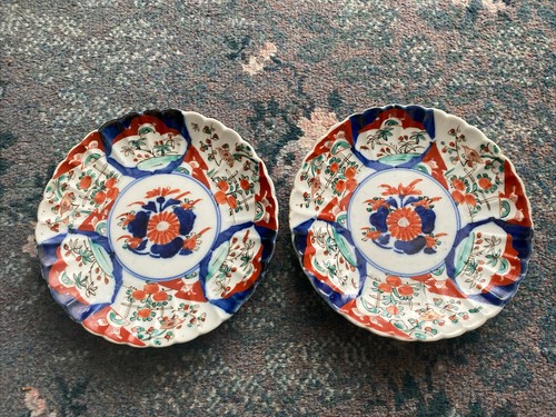 Two oriental scolluped plates - two,