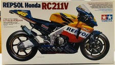 1/12 Tamiya Repsol Honda RC211V Valentino Rossi -(Sealed) - RARE good condition