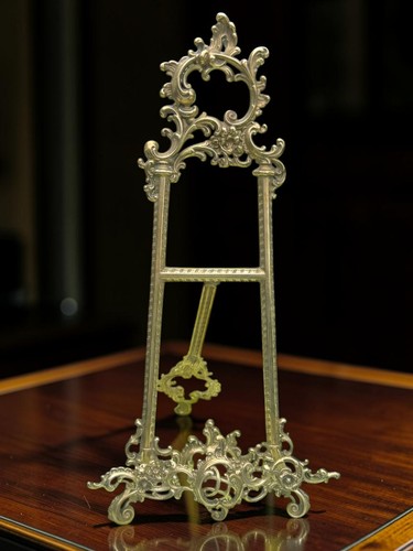 Easel picture stand - easel,