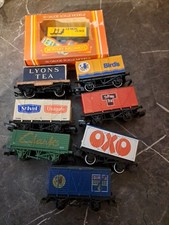 Hornby OO Gauge Waggons X 8