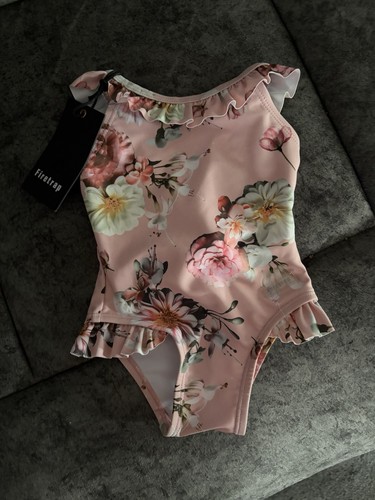 Baby girl brand new months - baby,