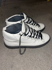White And Grey Authentic  Balenciaga Trainers (Size 9)