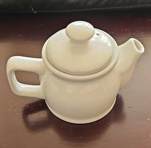 White glossy ceramic - glossy,