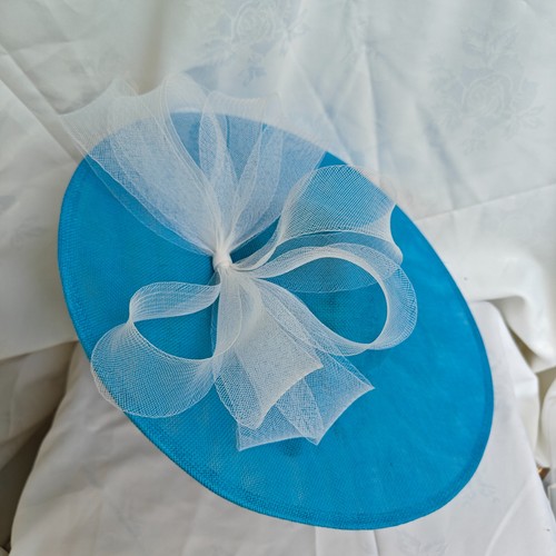 Turquoise white wide brim - wide,