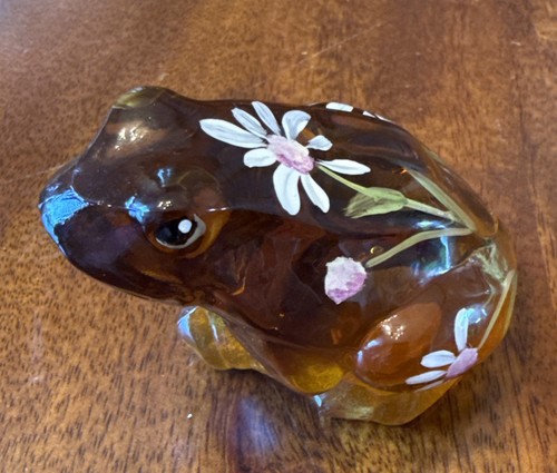 Fenton glass amber frog - ,