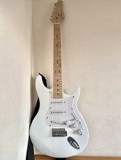 White Behringer iAxe 393 Electric Guitar with Guitar Bag and Accessories