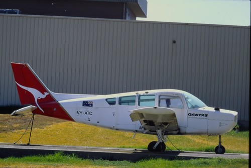 Rh291 atc qantas - rh291_vh-atc_qantas_beech, b24r