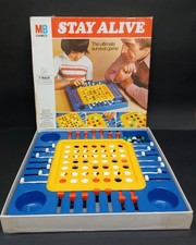 Vintage MB Games STAY ALIVE A Game of Memory and Strategy  CG N25
