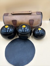 Thomas Taylor green bowls  2 1/2 Bias  Full With Bag Jack And Footer