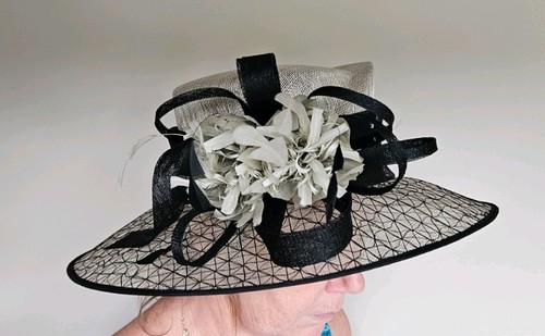 Stunning cream and black - stunning,