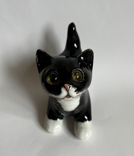 Winstanley black white - &,
