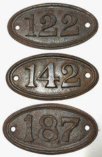 VICTORIAN ANTIQUE CAST IRON HOUSE DOOR NUMBER PLAQUE- 122, 142 OR 187