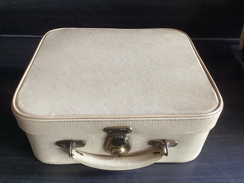 Vintage pixie vanity case in - vintage,