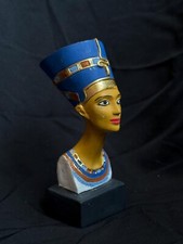 Replicas Nefertiti Statue