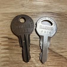 2 ILLINOIS Lock Keys# G492 &