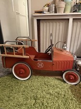 Vintage-style pedal car fire