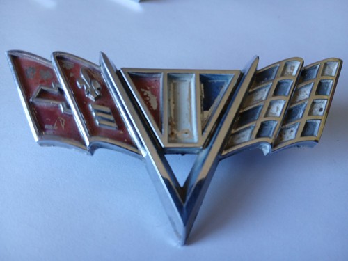 Chevrolet flags body badge - chevrolet,