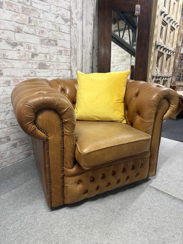 Chesterfield club chair - chesterfield,