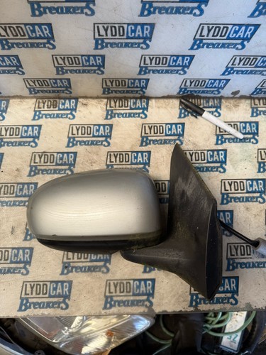 2001 nissan almera driver - driver, side