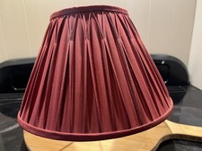 Pinch Pleat Deep Red Round