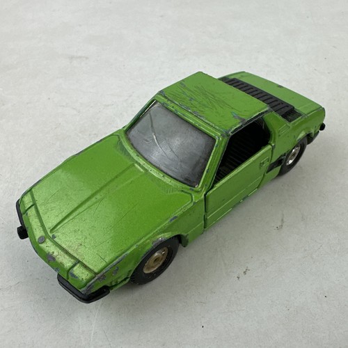 Diecast metal corgi fiat 9 - corgi,