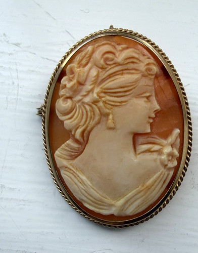 Antique solid 9ct gold - antique,