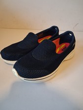 Skechers GOGA Max Go Walk 4