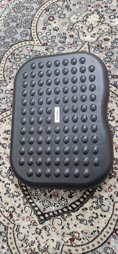 Adjustable footrest under - adjustable,