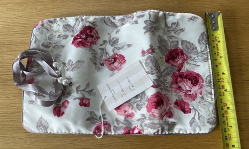 Laura ashley roses jewellery - laura,