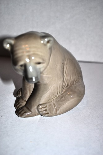 Lladro 1206 seated bear brown - seated,