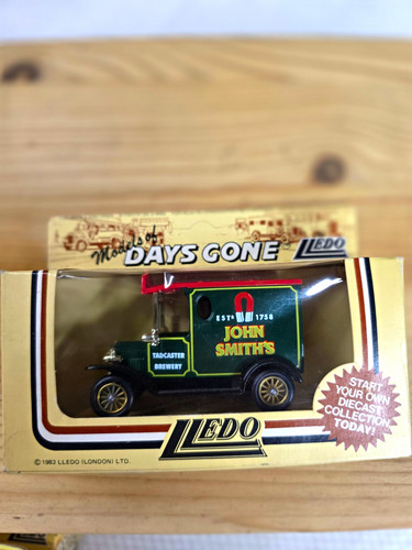 Lledo days gone diecast van - days,