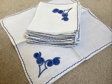 Set of 8 Vintage French Linen Embroidered Dinner Napkins 36 x 36 Cm