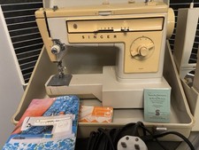 Singer 522 Sewing Machine with