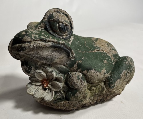 Vintage concrete cement frog - concrete,