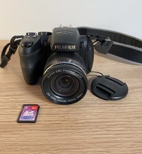 Fujifilm FinePix HS20EXR 16.0MP Digital Bridge Camera 30x 24-720mm Lens - Tested