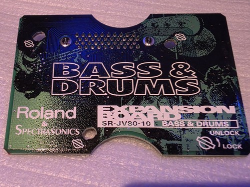 Roland jv80 bass - bass, drums