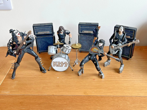 2000 mcfarlane kiss - mcfarlane, alive