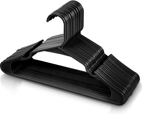 Plastic hangers light weight - light,